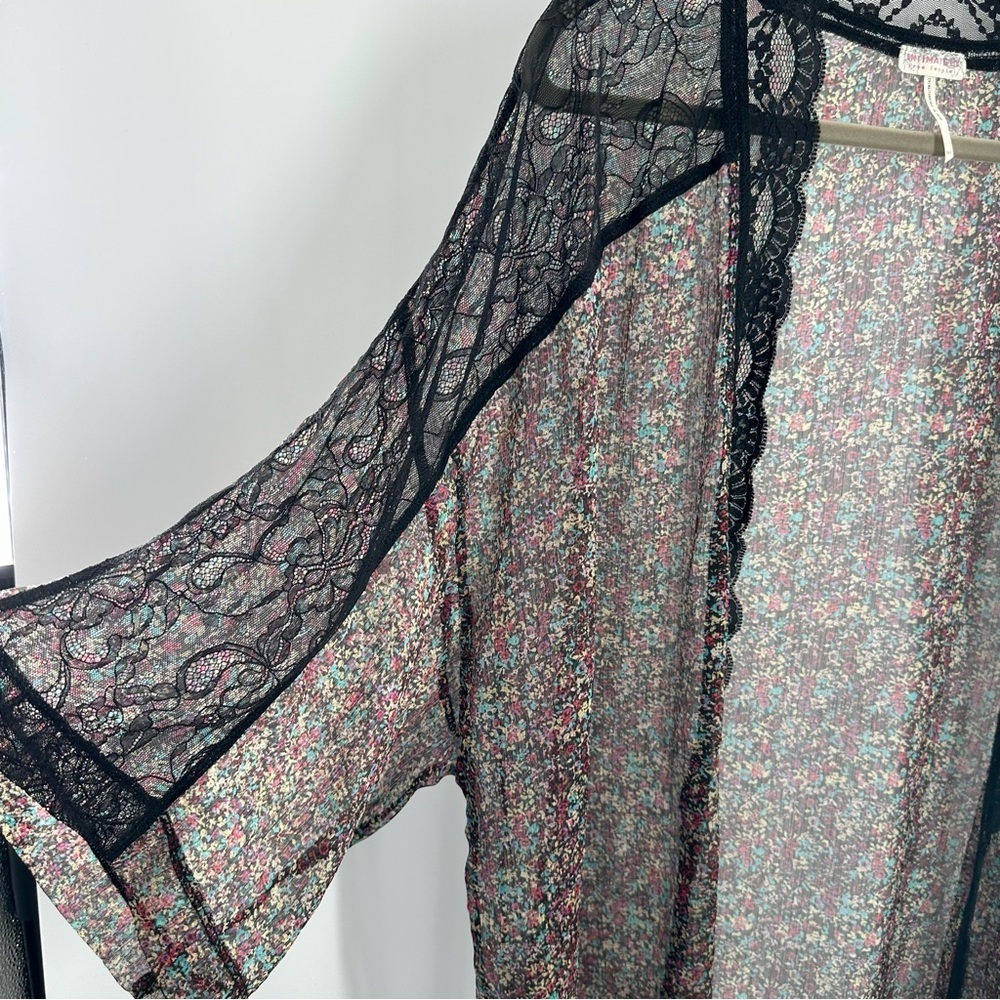 Intimately Free People Floral Black Lace Trim Sheer Kimono - Picture 3 of 4